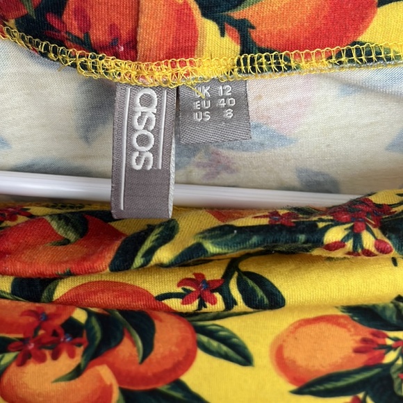 ASOS skirt with oranges - Picture 2 of 3